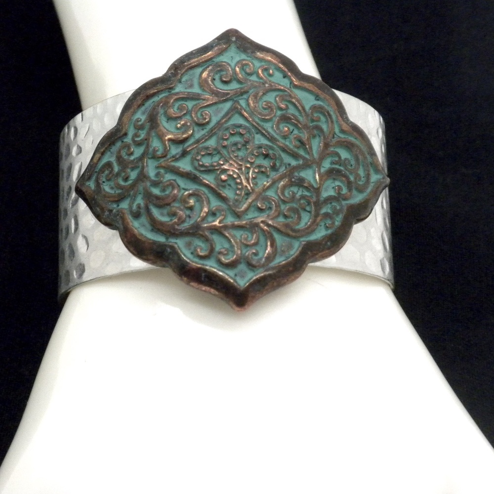 Stunning Patina Women's Bracelet